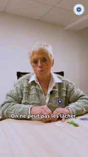 Le Bleuet est assemblé à la main, avec patience et amour ? 🌼
 
Josy le sait mieux que personne ! Fidèle bénévole du Bleuet de France depuis des années, elle met tout son cœur dans chaque fleur bleue qu’elle façonne.
 
Derrière son sourire et sa douceur, se cache une histoire de générosité et de dévouement ⬆️
 
Josy, c’est un peu l’âme du Bleuet de France. Et croyez-nous, vous n’avez pas fini d’entendre parler d’elle 😉
 
Le Bleuet que vous porterez lors des commémorations du 11 novembre, c’est peut-être elle qui l’a assemblé… Touchant non ?

#BleuetdeFrance #11novembre #histoire #interview