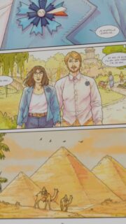 En février 2009, Caroline et Julien, âgés de 13 et 15 ans, étaient partis en colonie de vacances en Égypte 🐪
 Pour clôturer ce séjour rempli de souvenirs, les animateurs voulaient leur réserver une soirée spéciale en les emmenant découvrir le souk du Caire… et c’est là qu’une bombe a brutalement explosé.

Julien était très proche de l’explosion. Caroline, elle, a eu peur. Peur de ne pas le revoir, peur que tout s’arrête d’un coup.

Cette tragédie a coûté la vie à 17 personnes et fait 25 blessés.
Ce soir-là, ils ont laissé derrière eux toute l’insouciance de l’enfance, arrachée en une seconde, les projetant trop tôt dans le monde des adultes.

S’en est suivi un long chemin de reconstruction psychologique que les deux frère et sœur racontent dans la bande dessinée du Bleuet de France.

Grâce à votre générosité, ils ont pu poursuivre leurs études, être accompagnés et retrouver peu à peu un sentiment de sécurité.

À l’approche du 11 mars, nous nous unissons pour rendre hommage à toutes les victimes françaises d’attentats terroristes, et pour soutenir celles et ceux qui, comme Caroline et Julien, se reconstruisent.

💙 Chaque année, le Bleuet de France accompagne des milliers de victimes, de militaires blessés et de familles endeuillées. Grâce à vous, cet élan de solidarité continue d’exister : lien en bio