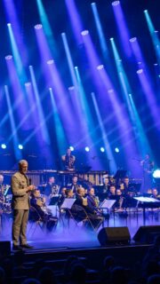 Vendredi dernier, le concert « Sentinelles d’un soir » faisait son grand retour à la @sallepleyel pour une 3ème édition 🎶
À cette occasion, le @gouvmiliparis revient sur cette soirée marquante et en profite pour nous livrer une annonce en avant-première 😉
Il est maintenant temps d’enfiler vos baskets et de se donner rendez-vous le 10 mai prochain pour les courses solidaires autour des Invalides ! 🏃
🔗 Pour s’inscrire : lien en bio !