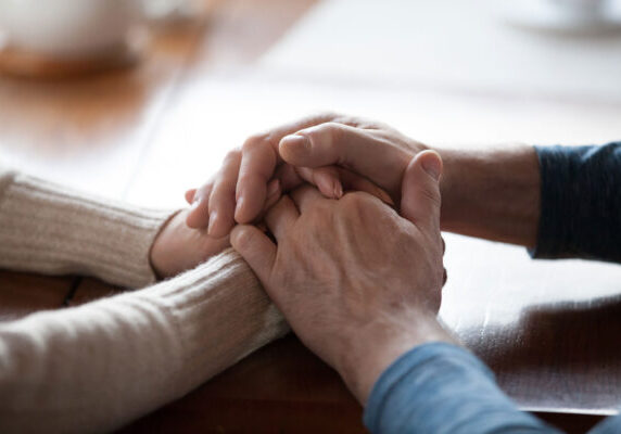 Des mains réconfortantes