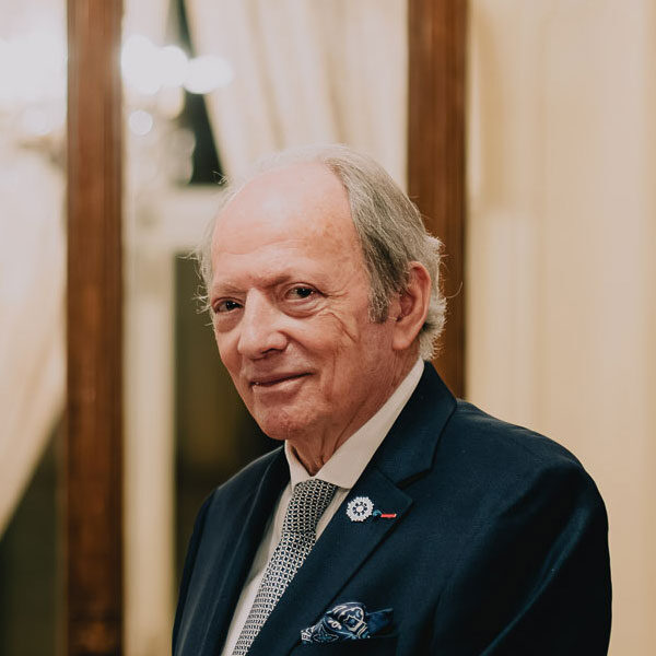 Patrick Remm, Président du Bleuet de France. Patrick Remm, Président du Bleuet de France.